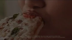 Pizza — пример preroll-рекламы